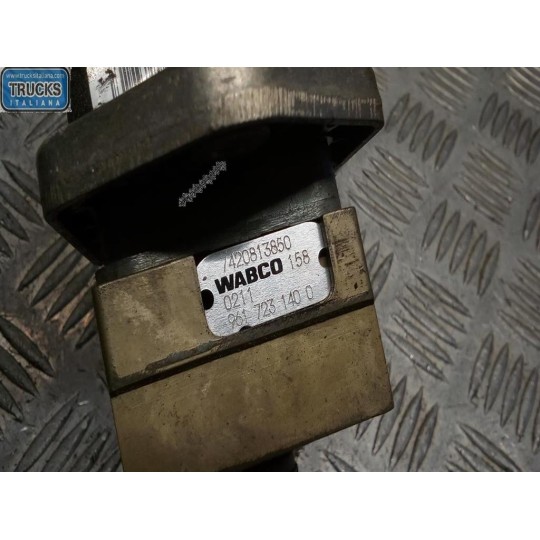 EMERGENCY LEVER  RENAULT truck Premium 2005>2013 used