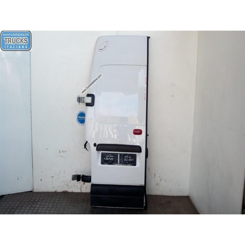 RENAULT van LEFT LOAD DOOR RENAULT van Master 2003>2010 used