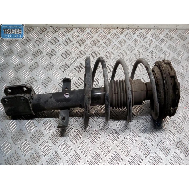 RENAULT LEFT FRONT SCHOCK ASSORBER RENAULT Clio 2009>2012 used