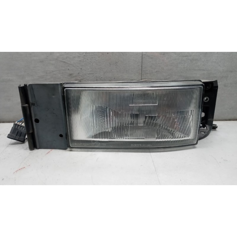 IVECO FARO ANTERIORE SINISTRO IVECO EUROCARGO 1994>2000 usato