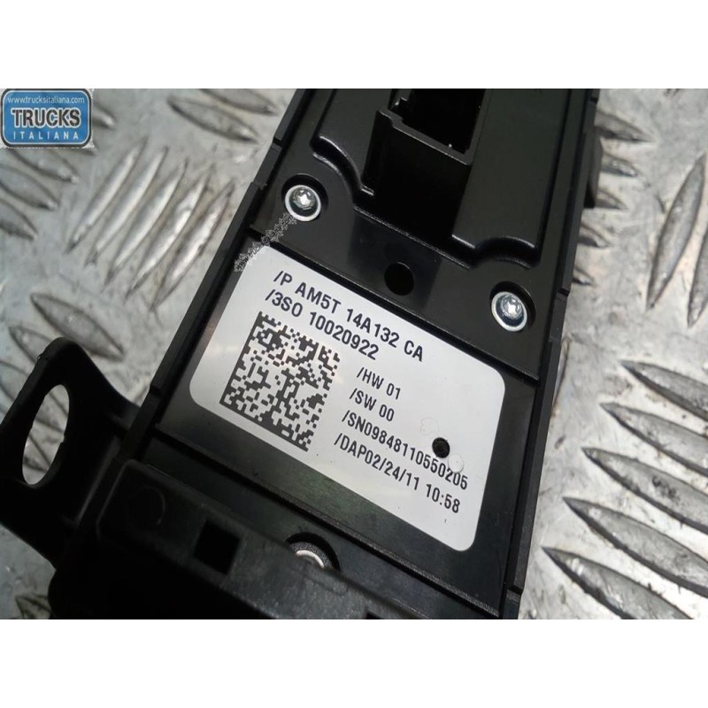 FORD INTERRUTTORI E PULSANTI ALZAVETRI FORD Focus 2011>2014 usato