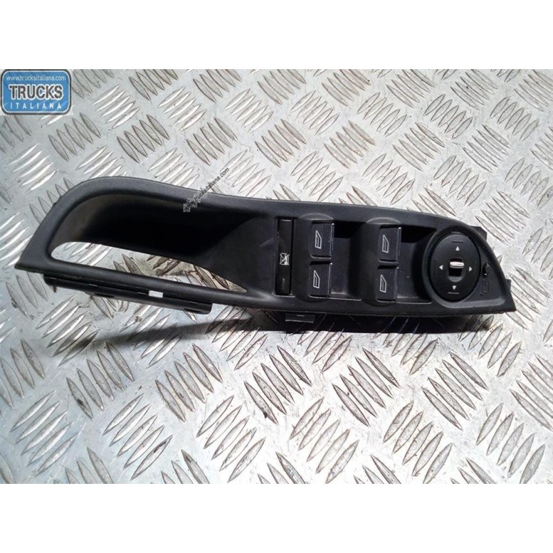 FORD INTERRUTTORI E PULSANTI ALZAVETRI FORD Focus 2011>2014 usato