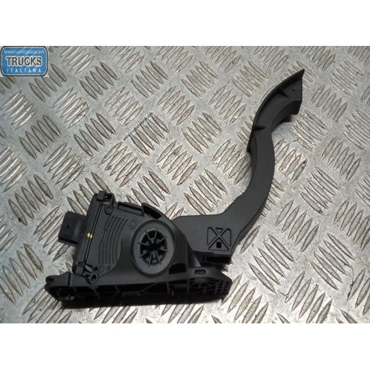 PEDALE ACCELERAZIONE ELETTRONICO FORD Focus 2011>2014 usato