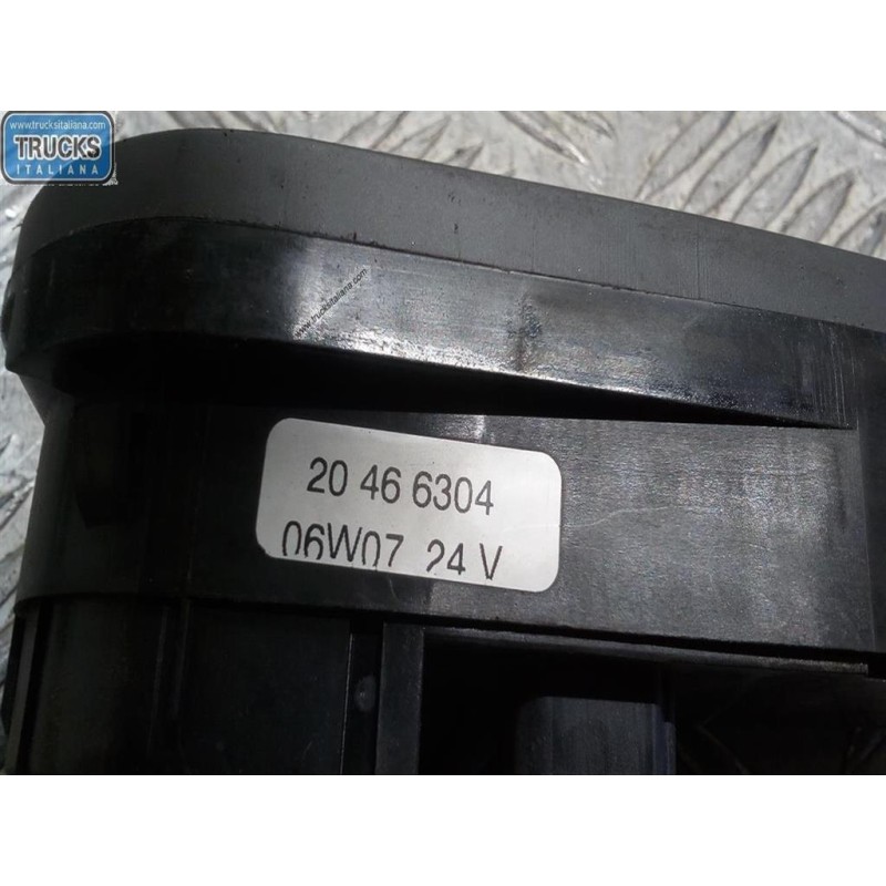 VOLVO truck BLOCCO LUCI VOLVO truck FH13 usato