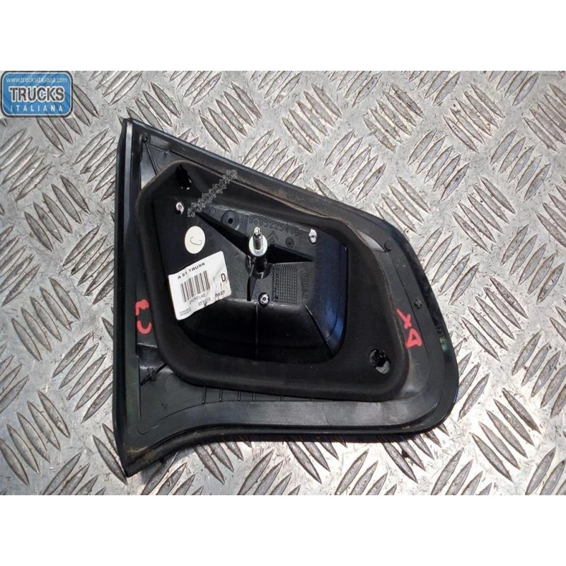 CITROEN FARO POSTERIORE INTERNO DESTRO CITROEN C3 2009>2013 usato