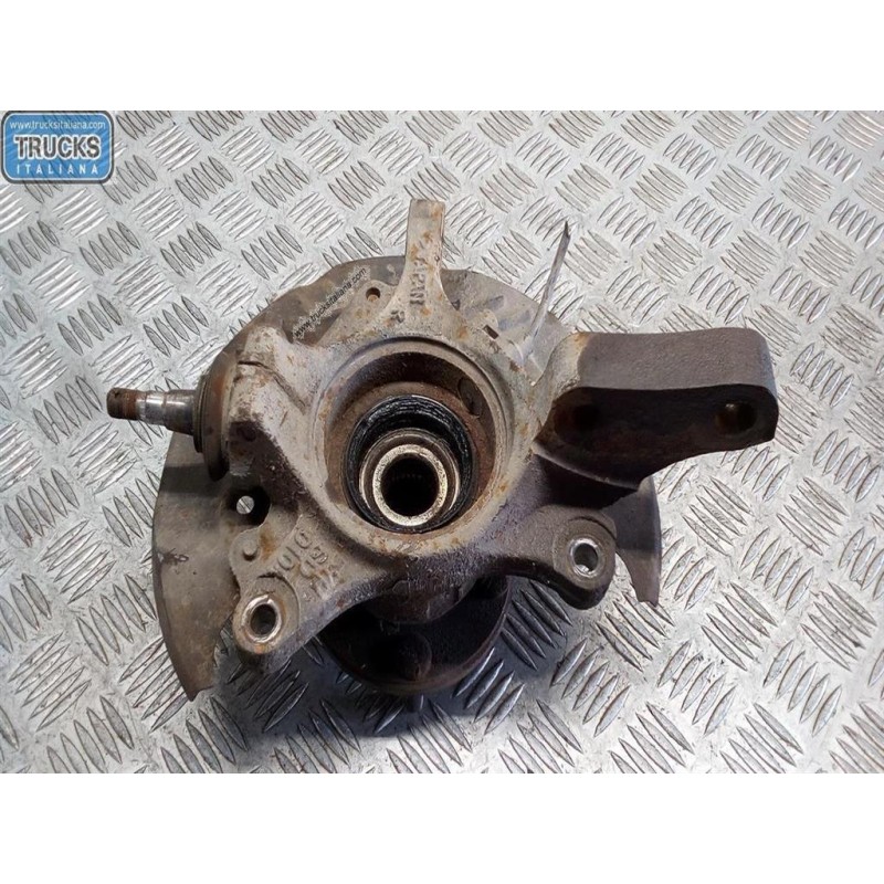 SUBARU MONTANTE COMPLETO DESTRO SUBARU Forester 2002>2008 usato