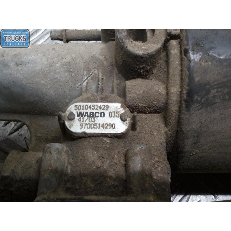 RENAULT truck POMPA SERVOFRIZIONE RENAULT truck Midlum usato