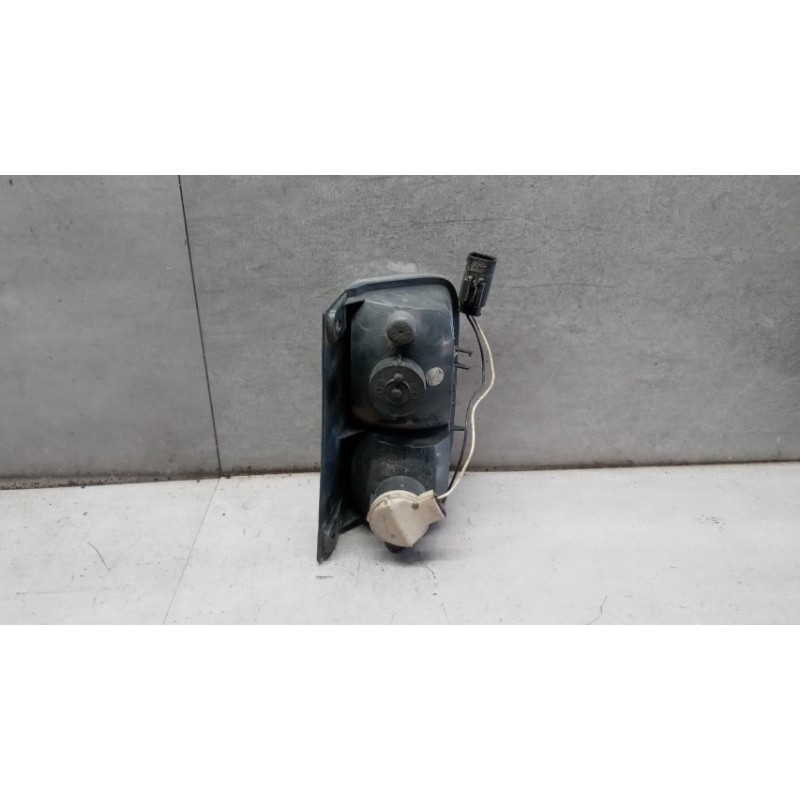 RENAULT van FARO POSTERIORE ESTERNO DESTRO RENAULT van Trafic 2001>2007 usato