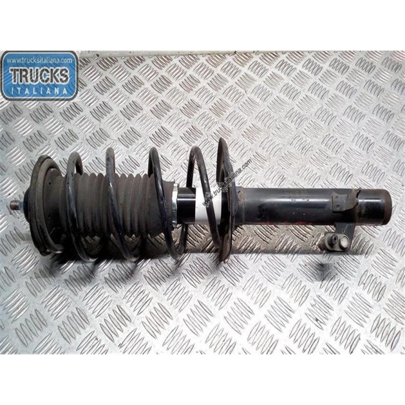 TOYOTA LEFT FRONT SCHOCK ASSORBER TOYOTA Aygo 2012>2014 used