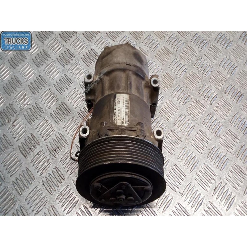 RENAULT truck COMPRESSORE ARIA CONDIZIONATA RENAULT truck Premium 2005>2013 usato