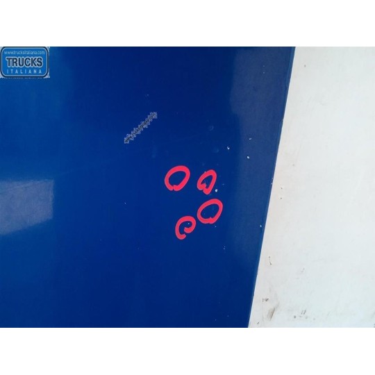 PORTA ANTERIORE SINISTRA RENAULT truck Premium 2005>2013 usato