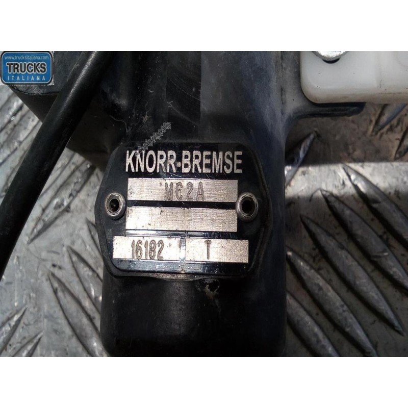 IVECO POMPA SERVOFRIZIONE IVECO Stralis 2007>2013 usato