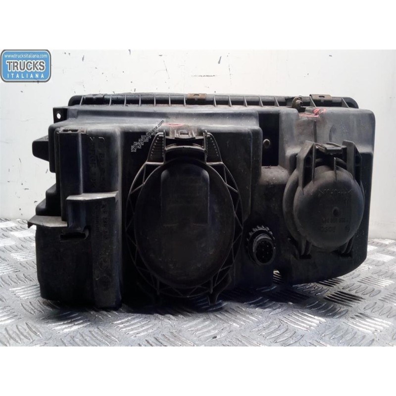 MERCEDES-BENZ truck RIGHT HEADLIGHT MERCEDES-BENZ truck Actros 1997>2003 used