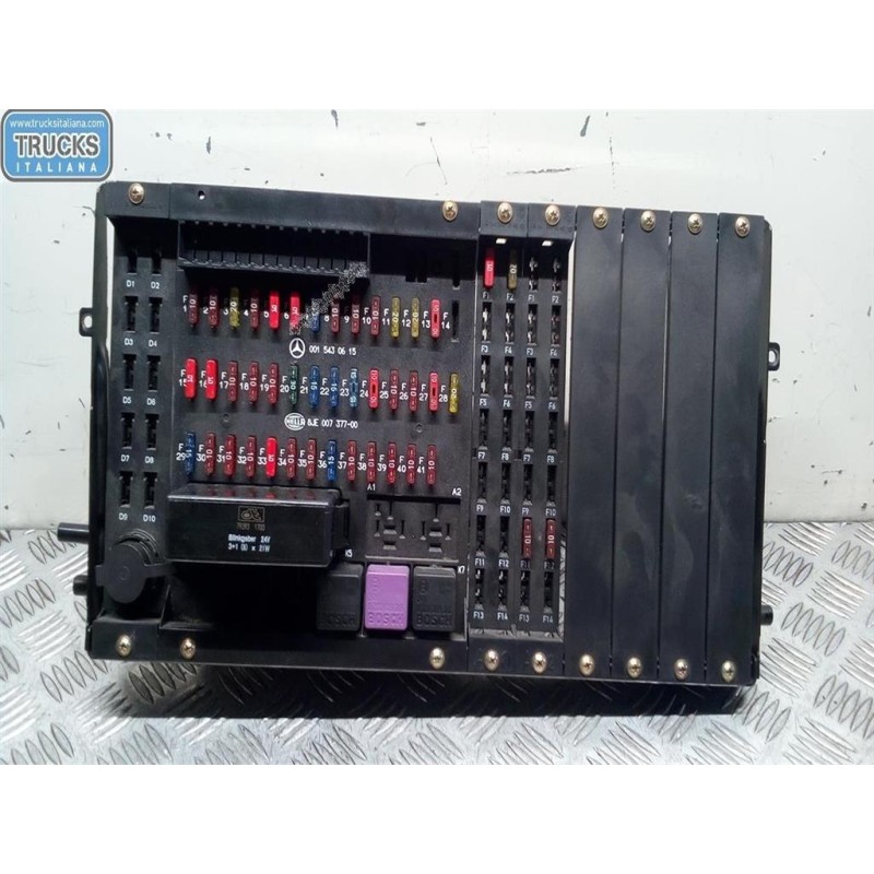 MERCEDES-BENZ truck SCATOLA FUSIBILI MERCEDES-BENZ truck Actros 1997>2003 usato