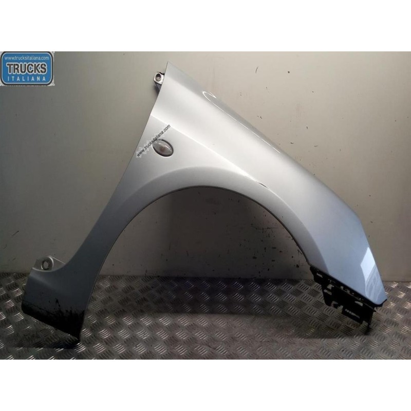 PEUGEOT PARAFANGO ANTERIORE DESTRO PEUGEOT 307 2001>2005 usato