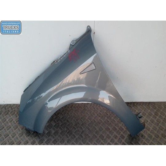 PARAFANGO ANTERIORE SINISTRO RENAULT Scenic 2003>2006 usato