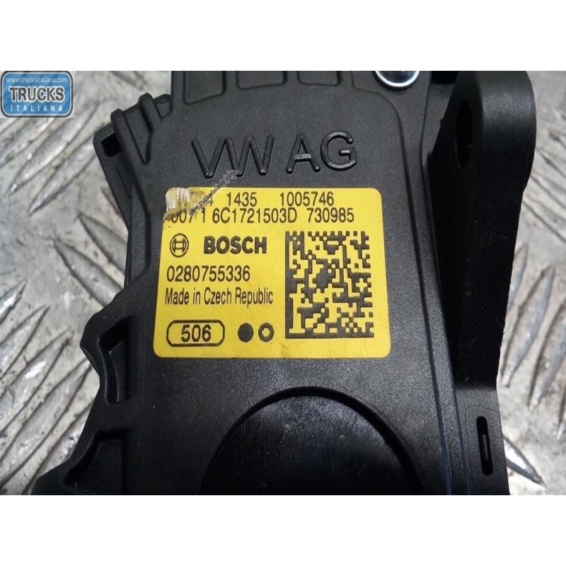 VOLKSWAGEN ELETRONIC THROTTLE PEDAL  VOLKSWAGEN Polo 2014>2017 used
