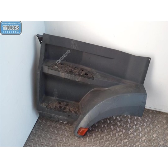 PARAFANGO ANTERIORE SINISTRO MERCEDES-BENZ truck Actros euro 5 2008>2013 usato