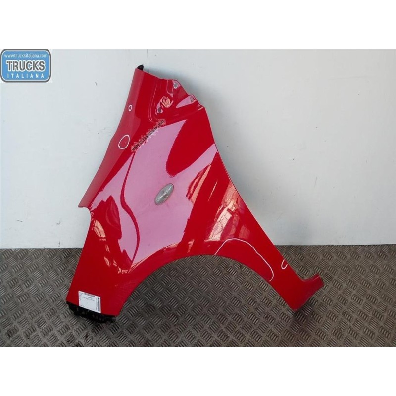 TOYOTA LEFT FRONT MUDGUARD  TOYOTA Yaris 2005>2008 used