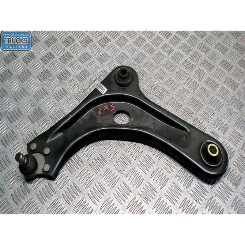 CITROEN CONTROL ARM FRONT LOWER LEFT  CITROEN C3 2016>2020 used