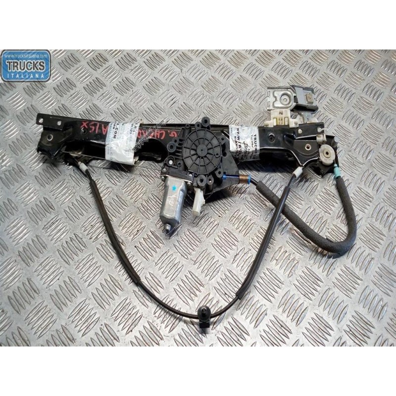 JEEP FRONT LEFT POWERED WINDOWS  JEEP Cherokee 2005>2008 used