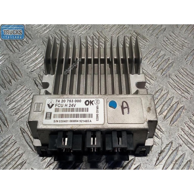 RENAULT truck CENTRALINE VARIE A RENAULT truck Premium 2005>2013 usato