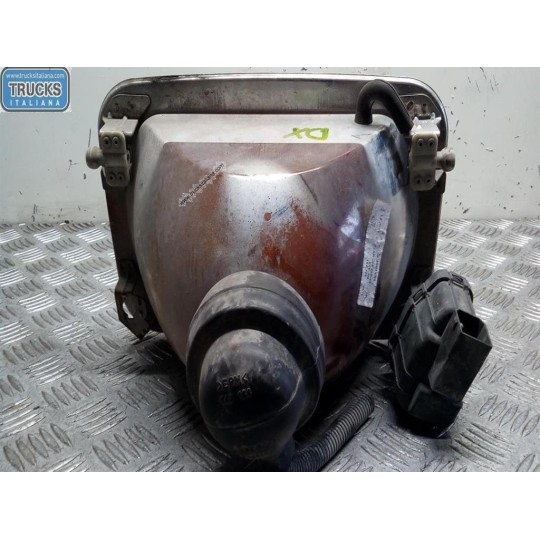 RIGHT HEADLIGHT VOLVO truck FM 7 used