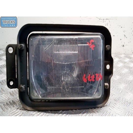 FARO ANTERIORE SINISTRO IVECO 115-17 usato