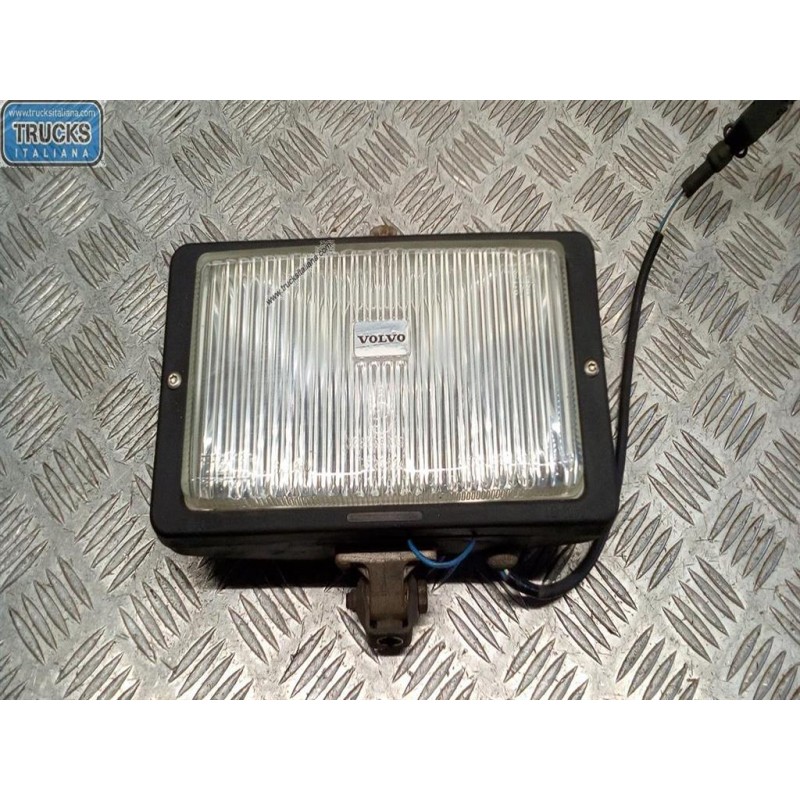 VOLVO truck RIGHT FOG LIGHT LAMP VOLVO truck FM 7 used