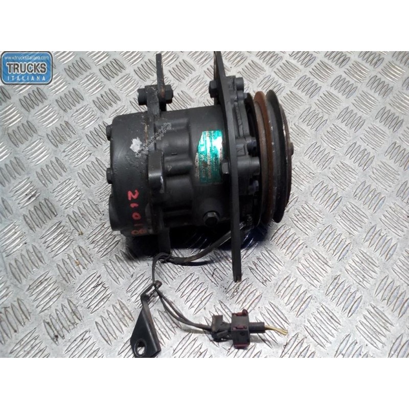 RENAULT truck COMPRESSORE ARIA CONDIZIONATA RENAULT truck Magnum 1990>2001 usato
