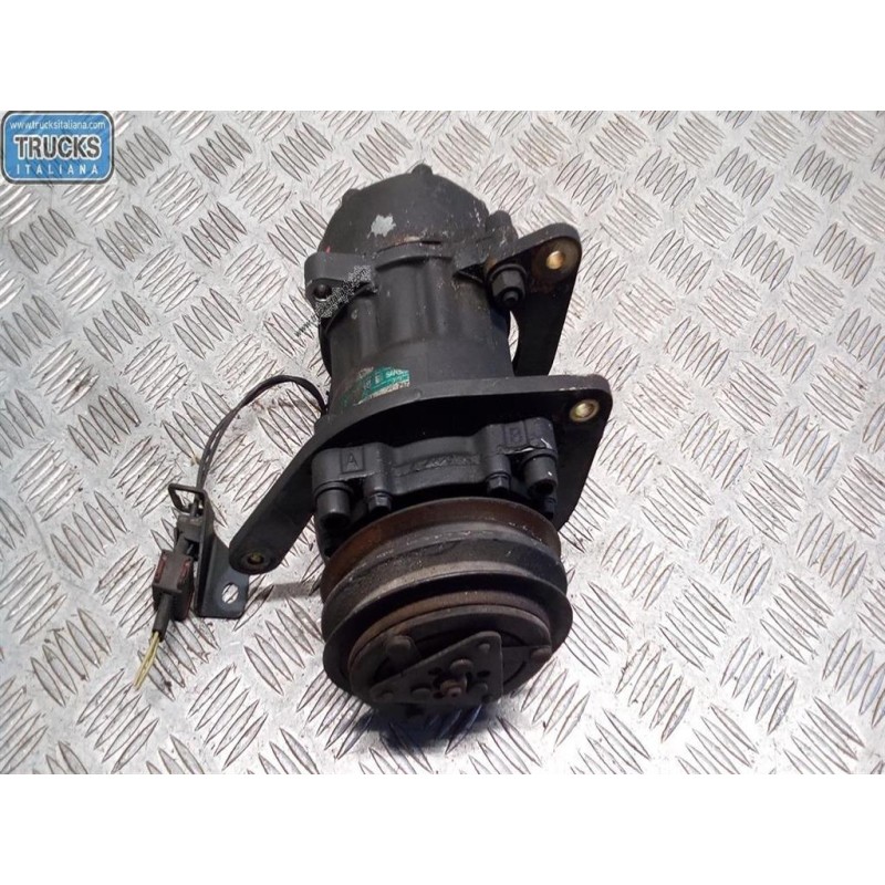 RENAULT truck COMPRESSORE ARIA CONDIZIONATA RENAULT truck Magnum 1990>2001 usato