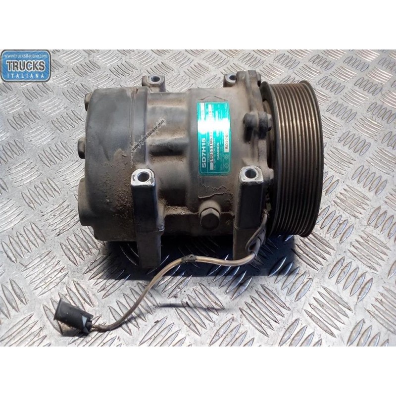 RENAULT truck COMPRESSORE ARIA CONDIZIONATA RENAULT truck Midlum usato