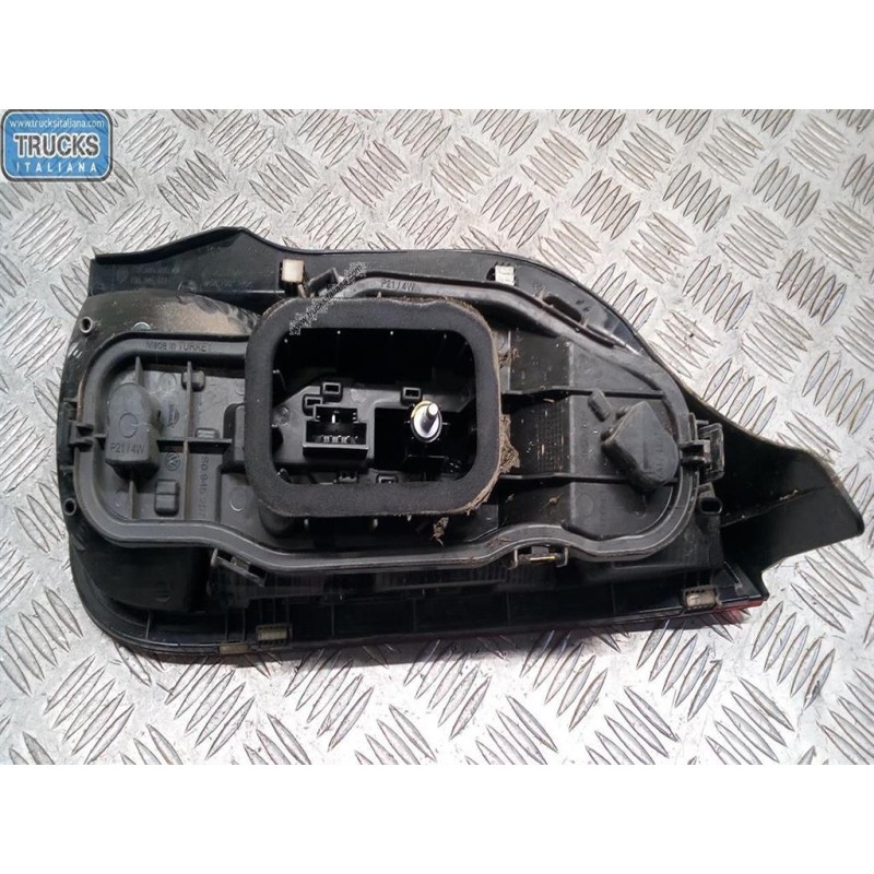 VOLKSWAGEN FARO POSTERIORE ESTERNO SINISTRO VOLKSWAGEN Up 2011>2016 usato