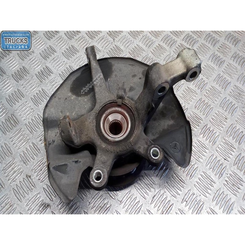 MERCEDES-BENZ MONTANTE COMPLETO DESTRO MERCEDES-BENZ Classe B (W245) 2008>2011 usato