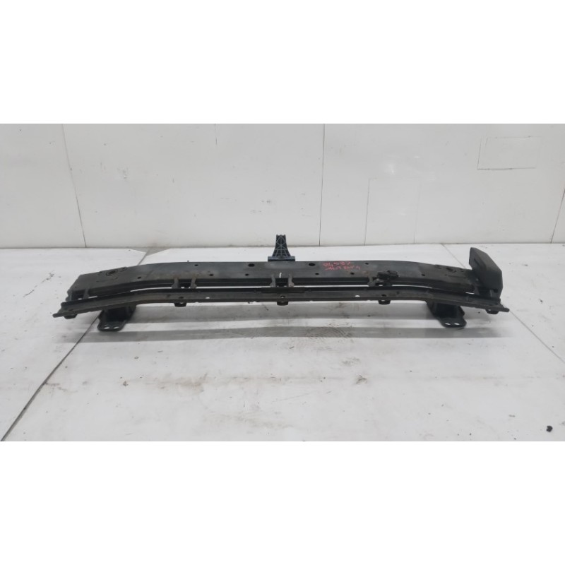 TOYOTA TRAVERSA ANTERIORE PARAURTO TOYOTA Rav 4 2006>2010 usato