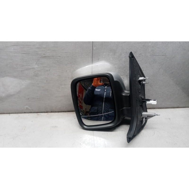 RENAULT van LEFT ELETRIC REAR-VIEW MIRROR  RENAULT van Trafic 2019>2021 used