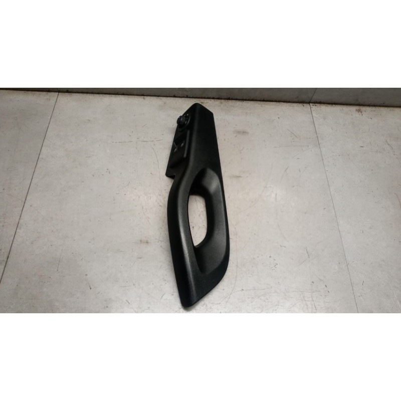 RENAULT van INTERRUTTORI E PULSANTI ALZAVETRI RENAULT van Trafic 2019>2021 usato