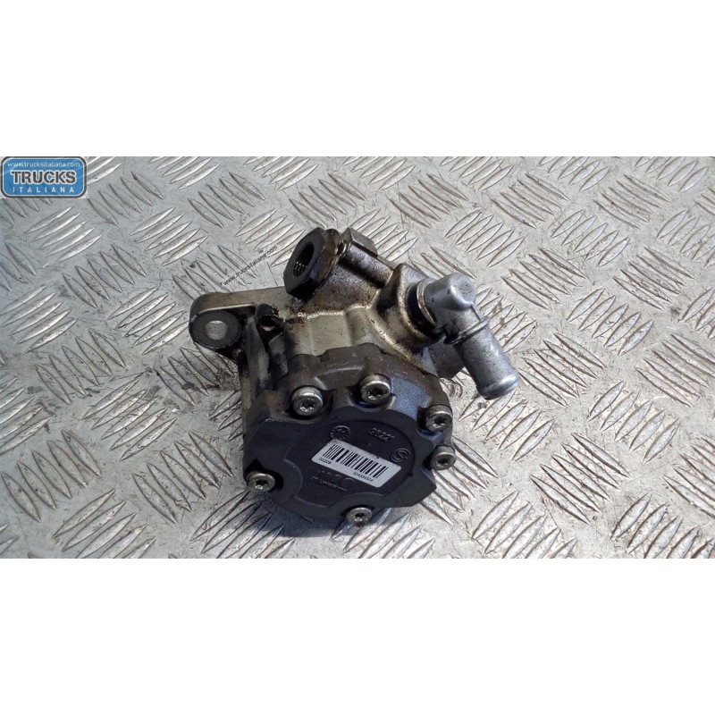 MITSUBISHI POMPA IDROGUIDA MITSUBISHI Canter usato