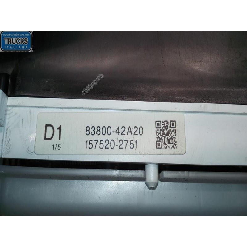 TOYOTA QUADRO STRUMENTI TOYOTA Rav 4 2002>2006 usato