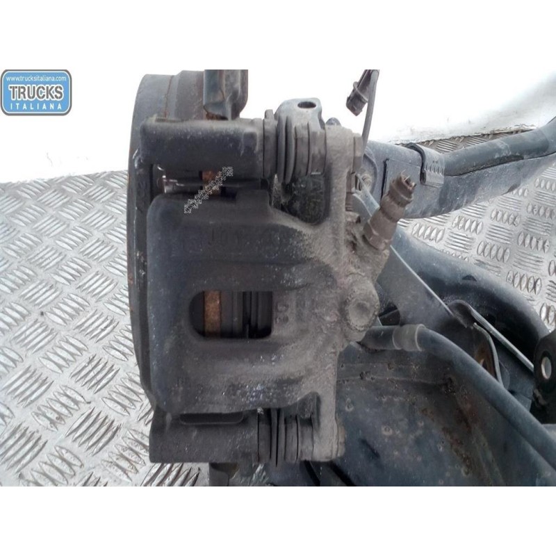 MERCEDES-BENZ PINZA POSTERIORE DESTRA MERCEDES-BENZ Classe A (W169) 2004>2008 usato