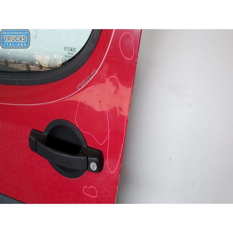 FIAT PORTA ANTERIORE SINISTRA FIAT Doblo' 2005>2009 usato