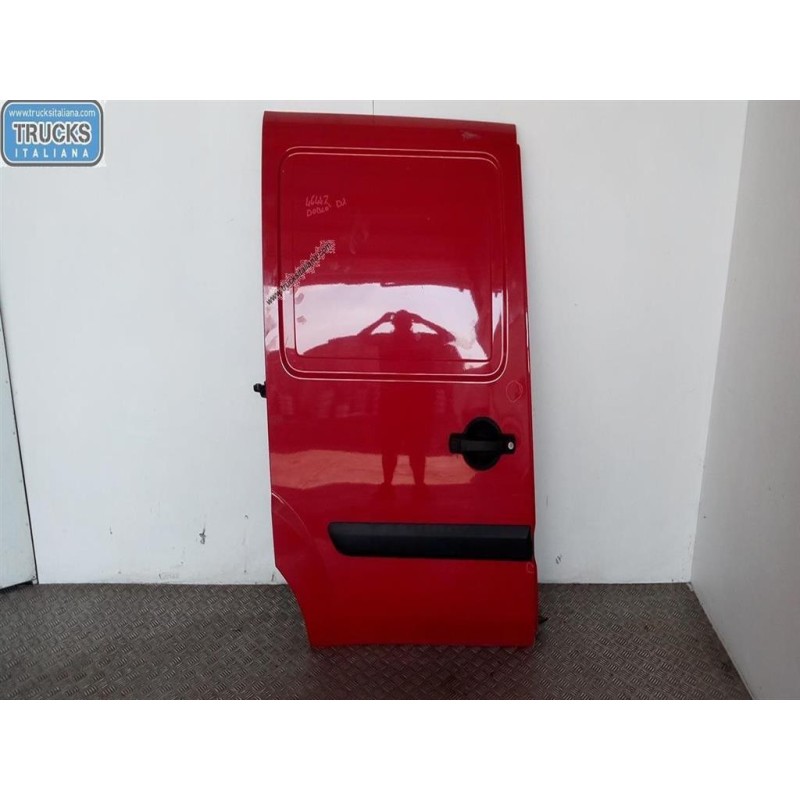 FIAT PORTACARICO SCORREVOLE DESTRO FIAT Doblo' 2005>2009 usato
