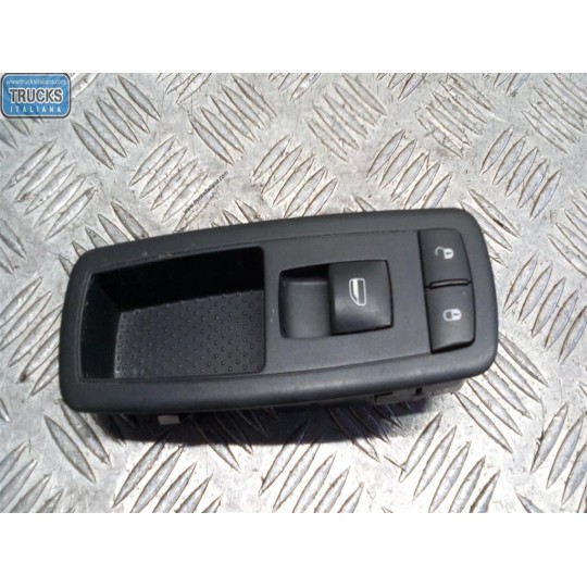 VARIOUS SWITCHES AND BUTTONS A
 CHRYSLER Voy./G.Voyager 2008> used