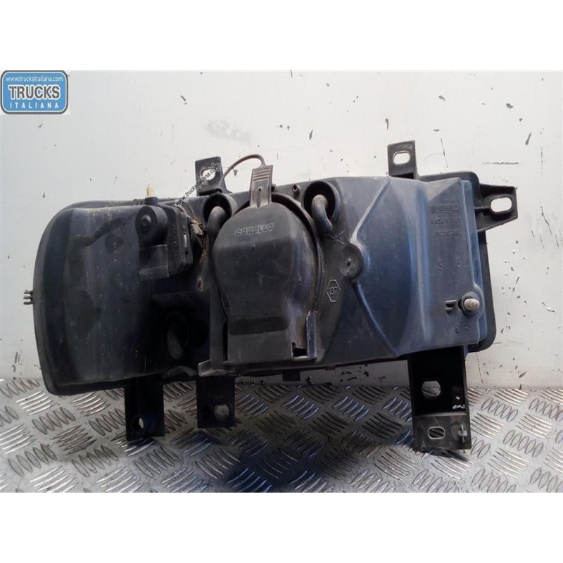 RENAULT van FARO ANTERIORE SINISTRO RENAULT van Master 1998>2003 usato