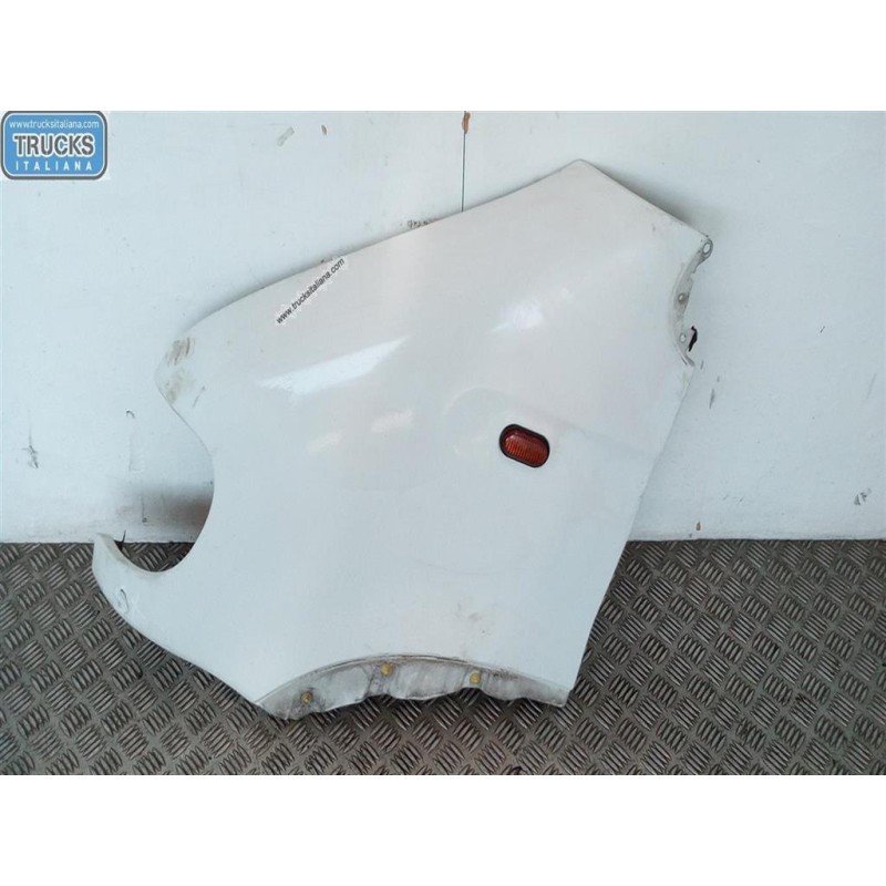 RENAULT van PARAFANGO ANTERIORE SINISTRO RENAULT van Master 1998>2003 usato