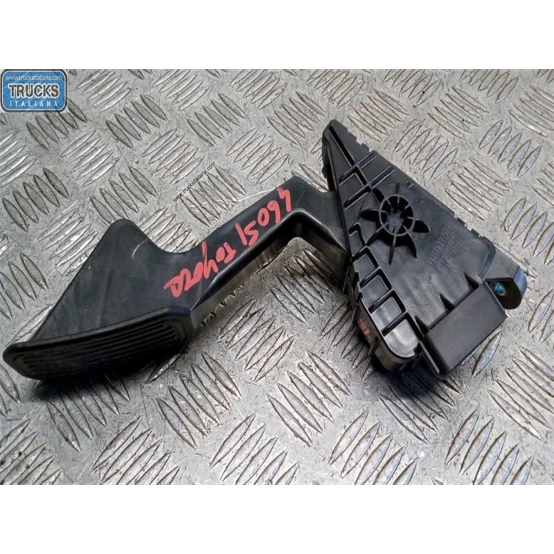 TOYOTA ELETRONIC THROTTLE PEDAL  TOYOTA Land Cruiser 120/125 used