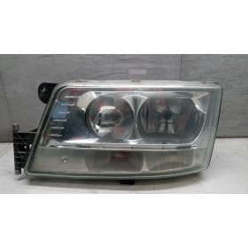 FRONT LEFT FLASHLIGHT  MAN...