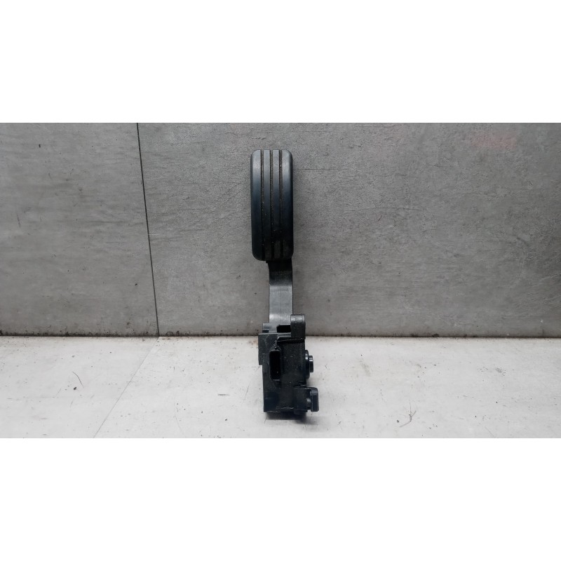 RENAULT van ELETRONIC THROTTLE PEDAL  RENAULT van Trafic 2019>2021 used