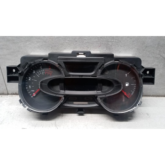 QUADRO STRUMENTI RENAULT van Trafic 2019>2021 usato