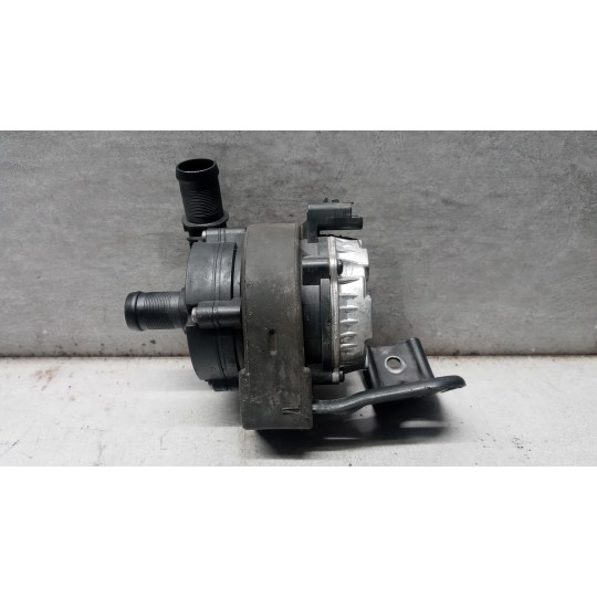 POMPA ACQUA RENAULT van Trafic 2019>2021 used